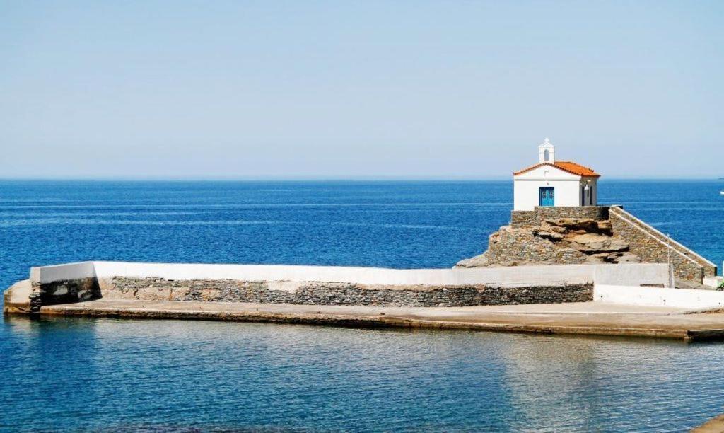 Stylish, Cozy 2-Bdr Flat In Andros Town By Explore Andros Eksteriør billede