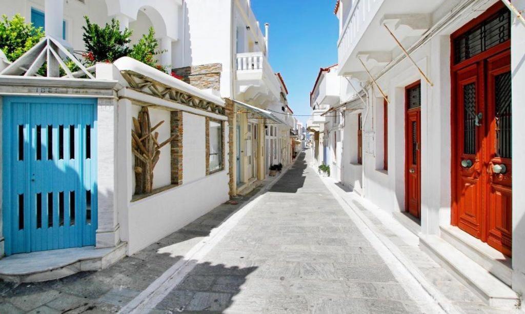 Stylish, Cozy 2-Bdr Flat In Andros Town By Explore Andros Eksteriør billede